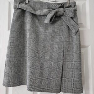 Gray vintage Isaac Mizrahi glen check skirt